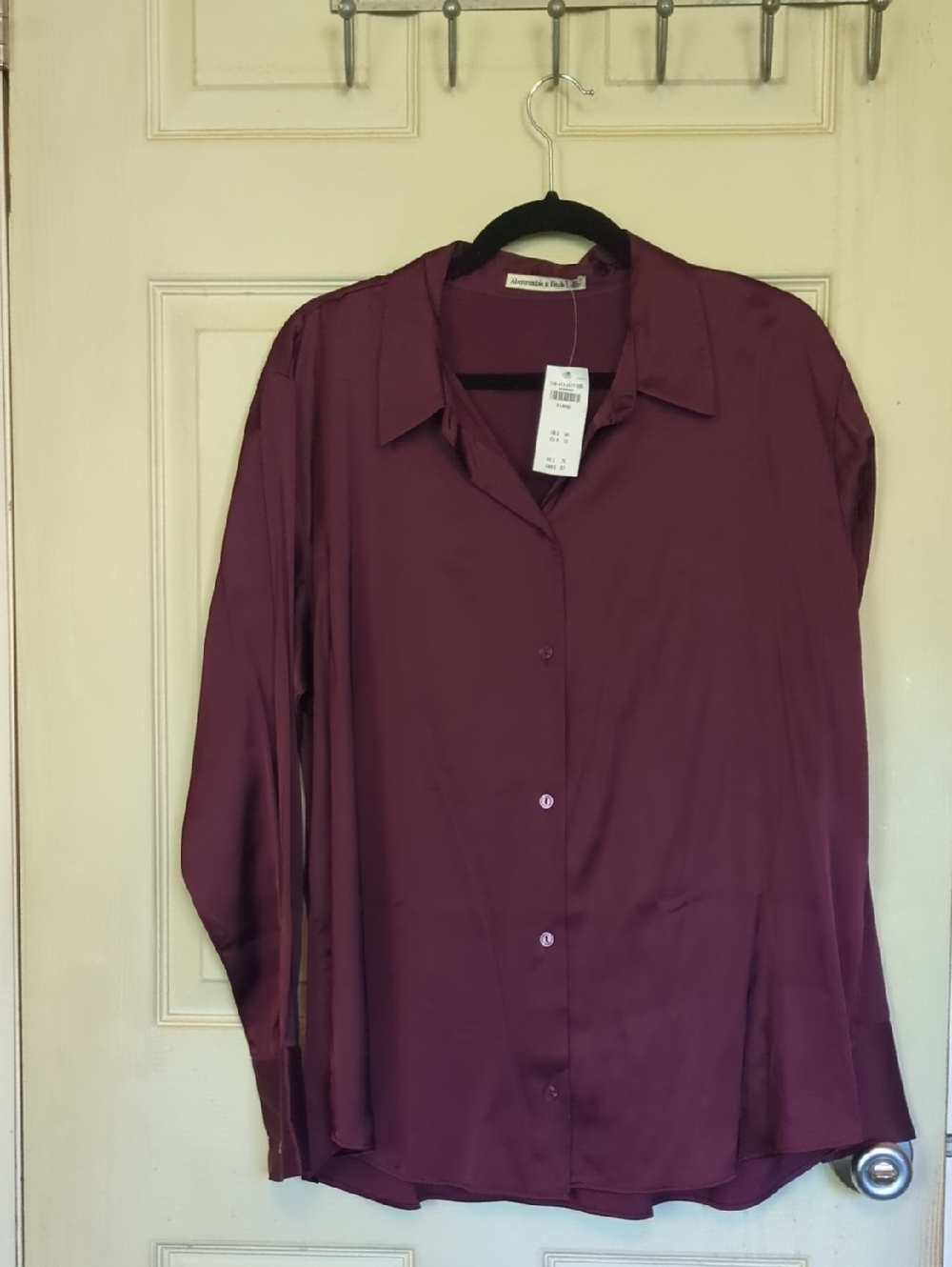 NWT Abercrombie Fitch XL Plum Satin Button Down Top